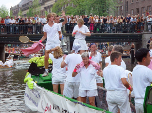 Canal Parade 2003 met Smashing Pink boot