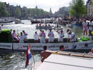 Canal Parade 2003 met Smashing Pink boot