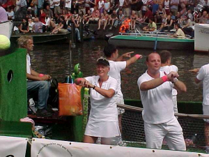 Canal Parade 2003 met Smashing Pink boot