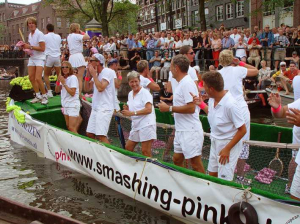 Canal Parade 2003 met Smashing Pink boot